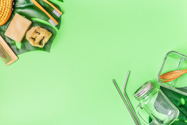 玻璃器皿和个人护理用品图片下载