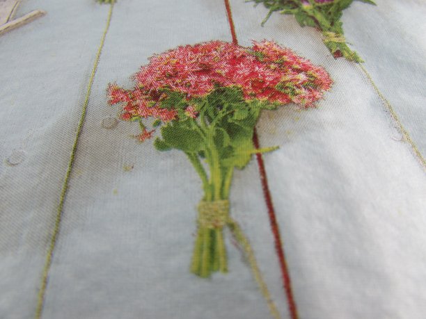 一堆漂亮的餐巾图片下载