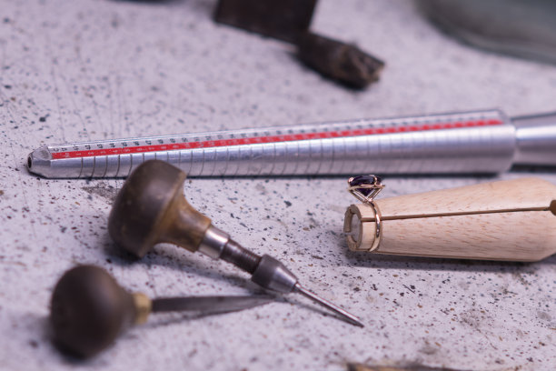 珠宝商班奇图片下载