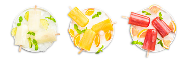 自制的水果和薄荷冰棒，孤立的白色背景图片下载