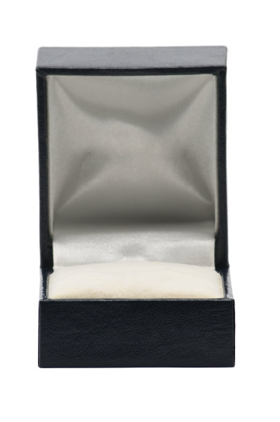 白色背景上的首饰盒图片下载