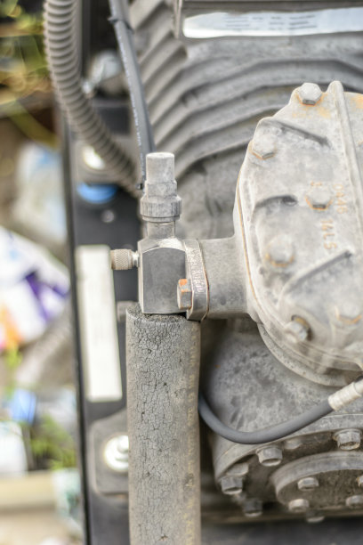 屋顶重型中央空调系统单元特写图片下载