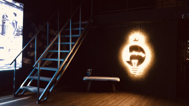 夏夜咖啡馆图片下载