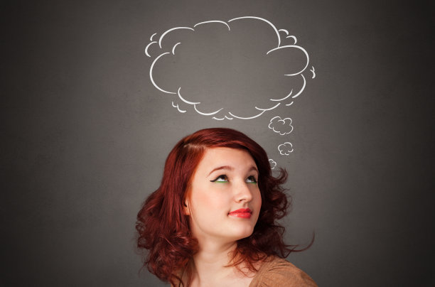 女孩用言语泡泡的概念思考图片下载