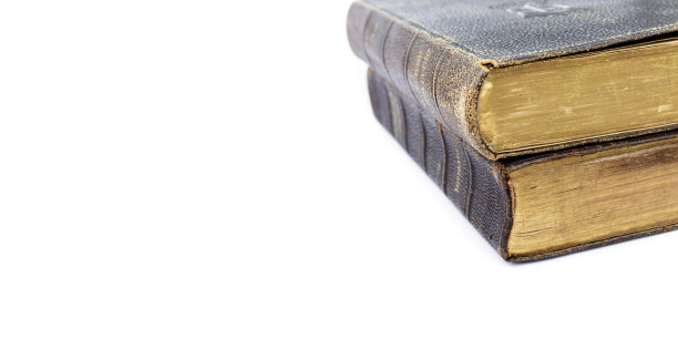 天主教堂的礼拜书在白色的孤立图片下载