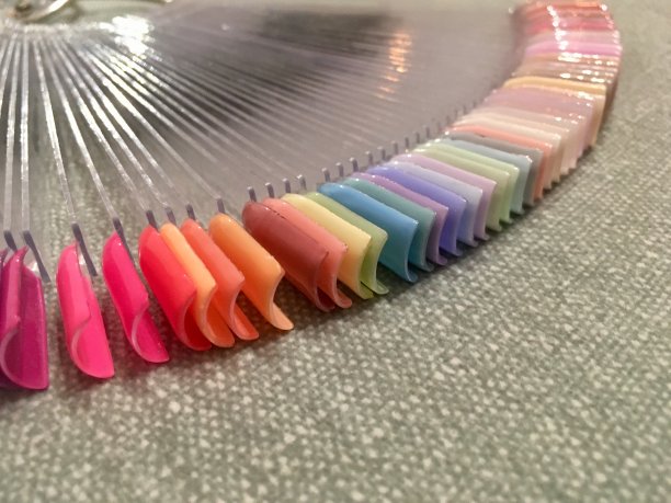 颜色调色板指甲油。一套彩色指甲油图片下载