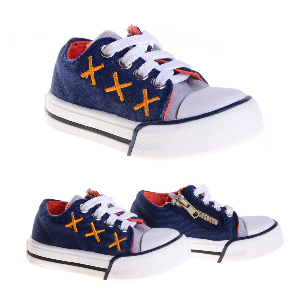 背景中的鞋子图片下载