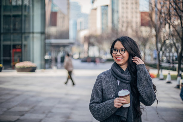 可爱的女人图片下载