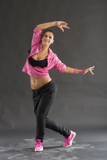 尊巴舞者图片下载