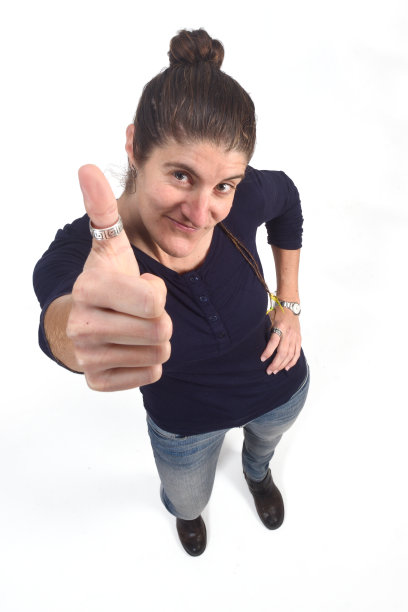 白衣女子俯视图图片下载