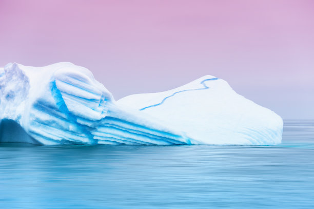 大西洋格陵兰岛的冰山图片下载