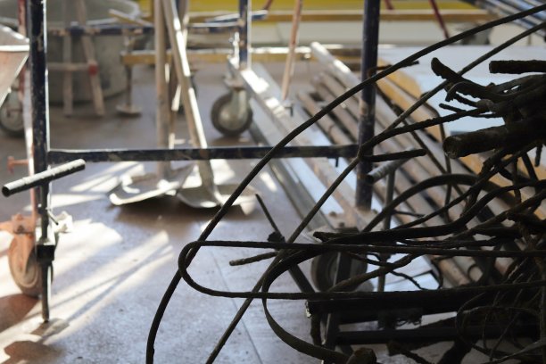 施工、修理车间所需的工具和设备图片下载