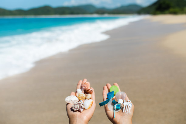 选择理念:保护自然还是继续使用一次性塑料图片下载