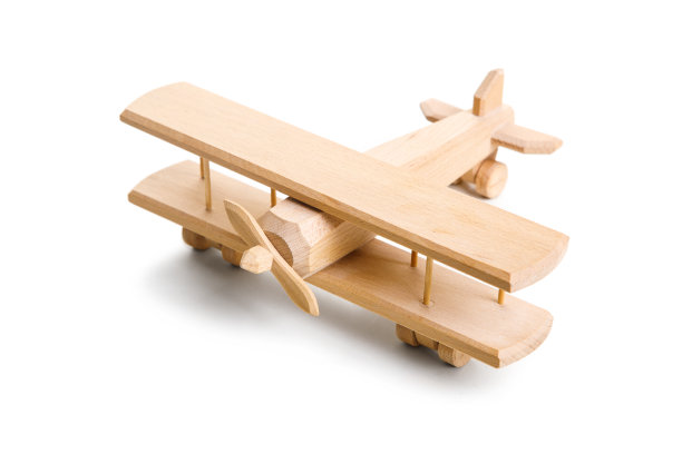 复古木制飞机孤立在白色背景图片下载