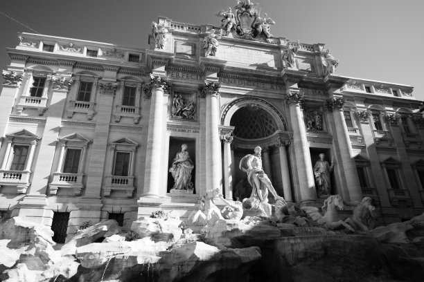 著名的许愿池的细节图片下载