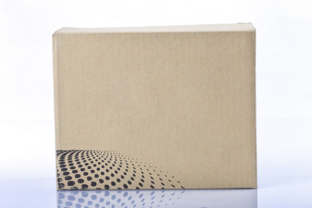 一个纸板箱孤立在白色上图片下载