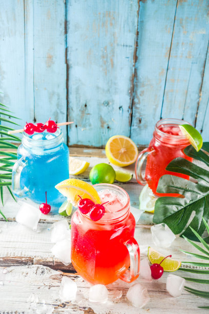 夏季热带鸡尾酒图片下载