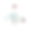在舒适的房间里拿着平板电脑的女人。女性在平板电脑上阅读新闻或书籍。图片下载
