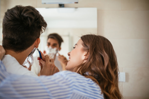 让我来帮你，亲爱的图片下载