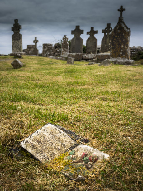 爱尔兰的凯尔特墓地图片下载