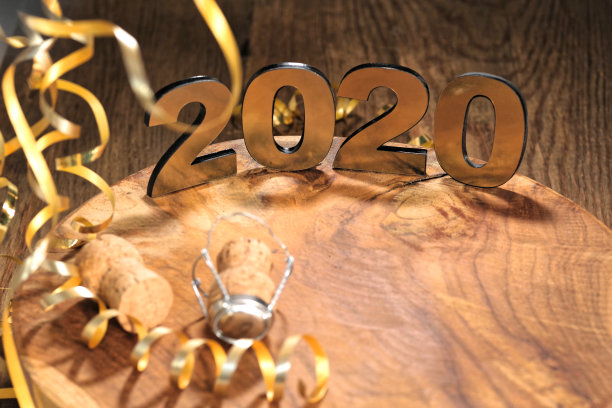2020新年快乐木质背景素材图片