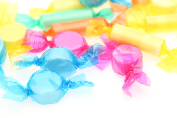 白色背景下的软糖图片下载