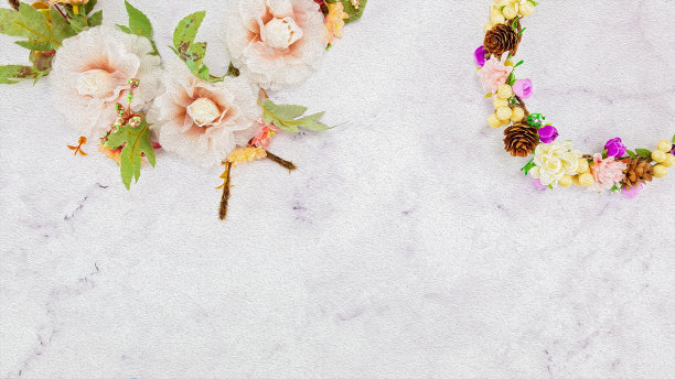 大理石背景上的花朵图片下载