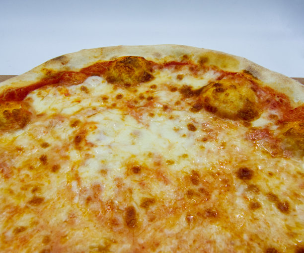 玛格丽塔披萨，传统的意大利披萨图片下载