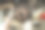 照片修复的一个运行齿轮的汽车手图片下载