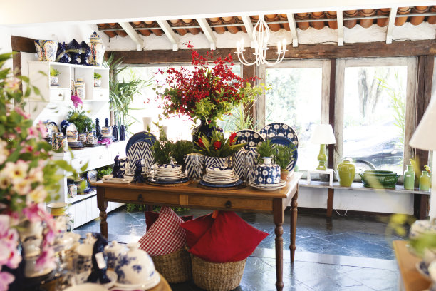 美丽装饰陶瓷店图片下载