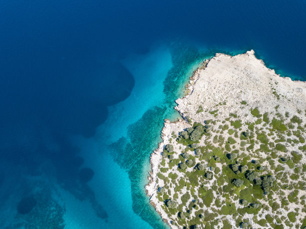 地中海海岸线图片下载