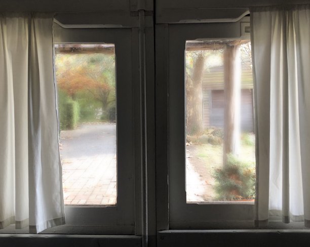 窗外的景色图片下载