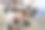 萨尔瓦多年轻女子在她的新公寓里建造家具图片下载