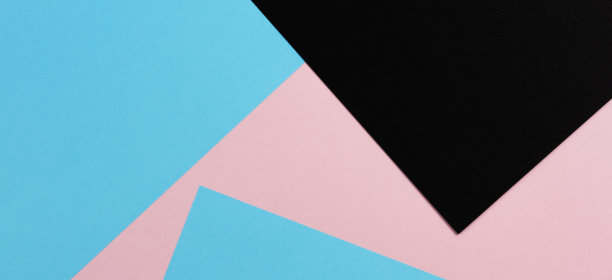 抽象几何形状粉彩粉，浅蓝色和黑色纸背景图片下载