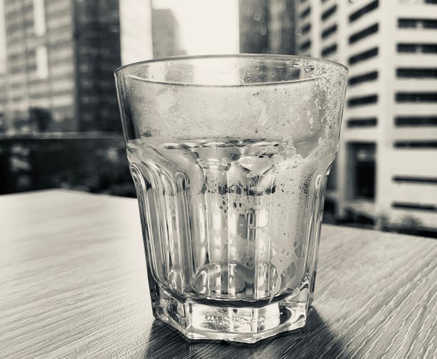 喝完最后一滴咖啡图片下载