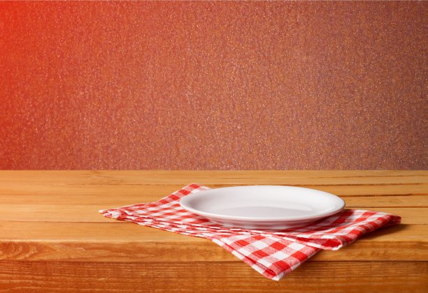 盘子里。图片下载