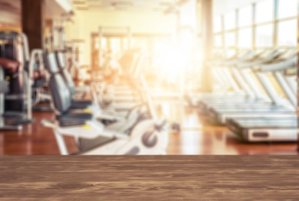 桌子上。图片下载