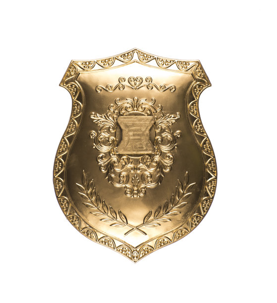 金色盾牌孤立在白色背景图片下载