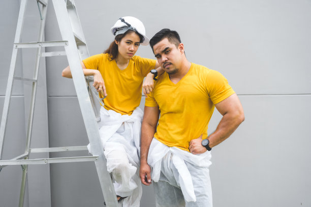 夫妻在建筑技师的概念图片下载