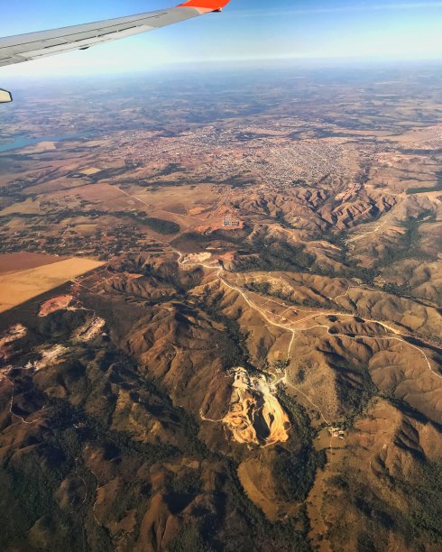智利阿塔卡马沙漠的鸟瞰图图片下载