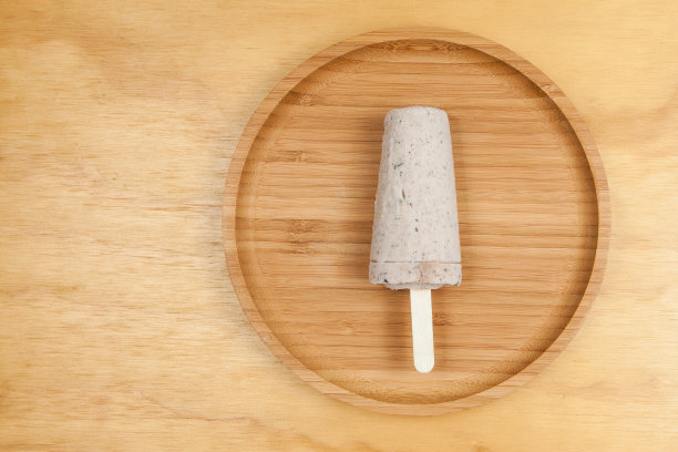 冰淇淋-美味爽口的冰棒味曲奇和奶油图片下载