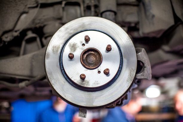 汽车制动盘修理设备。库存图片图片下载