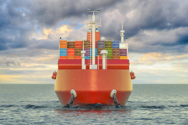 货船与集装箱在海上航行，3D渲染图片下载
