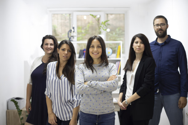 年轻的业务爱好者图片下载