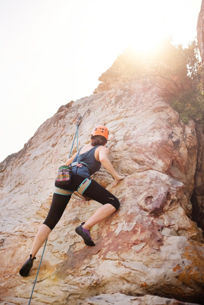 在上山的路上图片下载