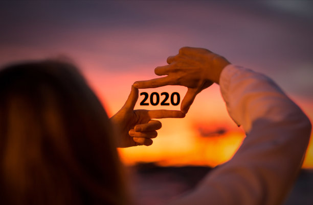 在海滩上拍摄2020帧图片下载