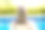 游泳池里湿漉漉的长发女子图片下载