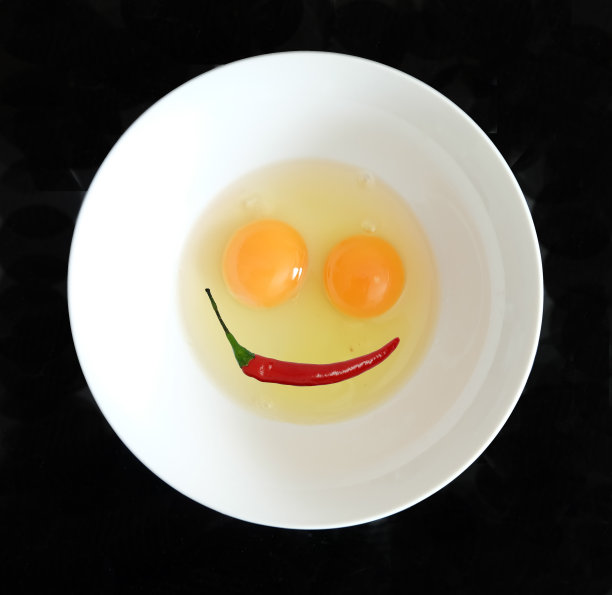 鸡蛋和辣椒图片下载