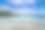 热带海滩，有大海和棕榈树，无人机拍摄。海滩和海边的照片。浪漫的海滩鸟瞰图。图片下载