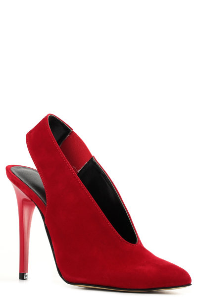 时尚博客看看。女人红色高跟鞋上的白色背景。平躺，俯视图时尚美女背景。库存图片图片下载